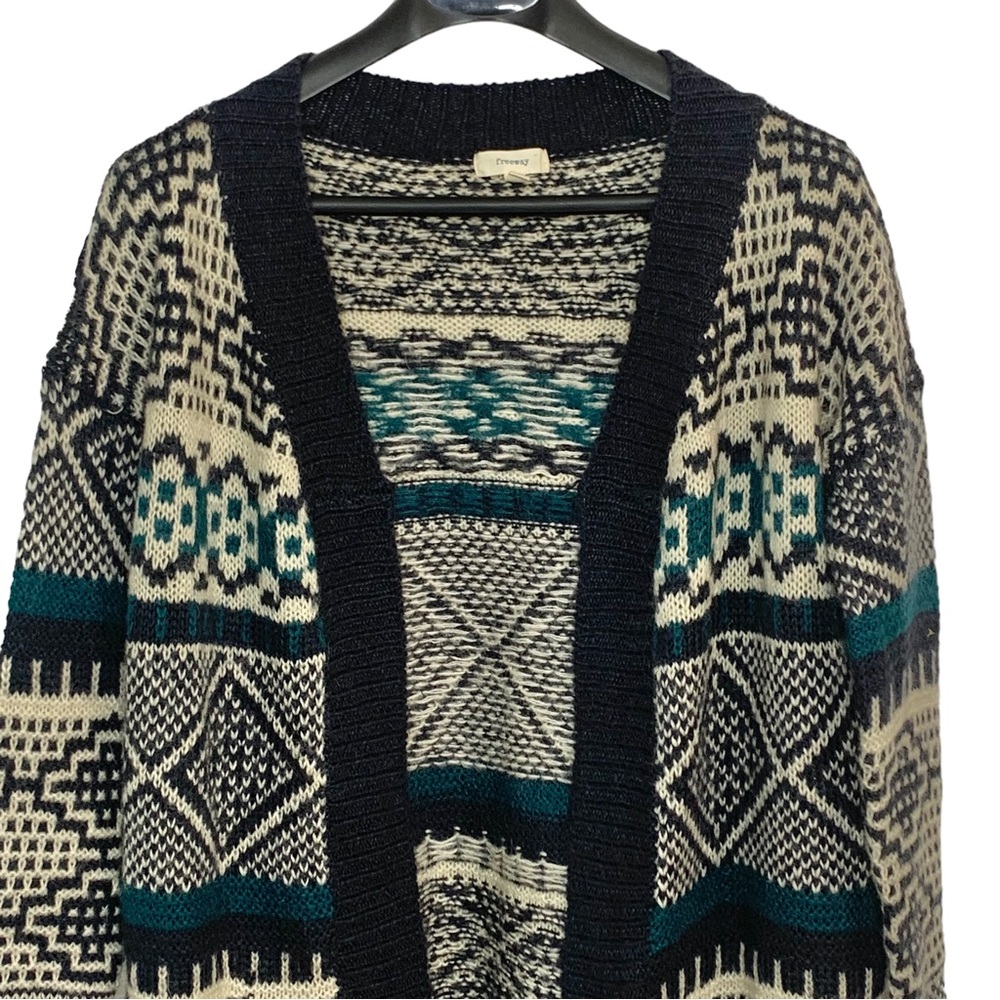 FREEWAY Geometric Print Rabbit Hair Blend Cardigan Sz M - Picture 7 of 9